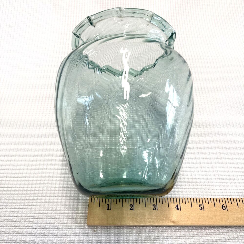 Beautiful Vintage Blue-Green Hand Blown Glass 6.5” Tall - Wide Mouth Vase - Picture 7 of 12